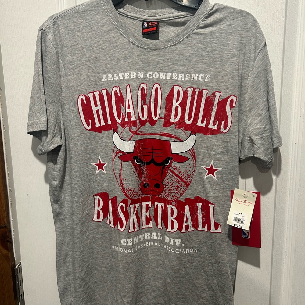 Chicago Bulls Basketball Gray T-Shirt NWT NBA Lucky Brand